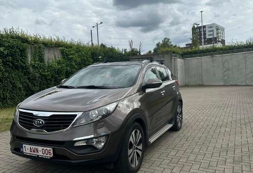 Kia 2.0 CRDi 2WD Attract