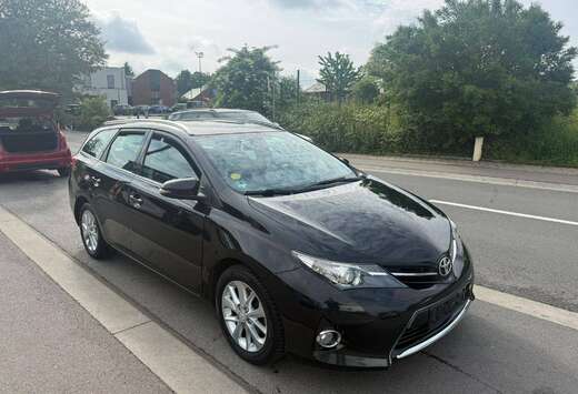 Toyota Auris SW 1.4 D-4D Dynamic