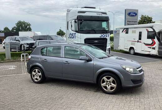 Opel Enkel voor professionele verkoop.