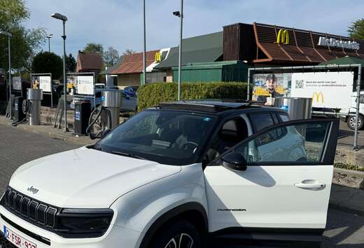 Jeep 1.2 T3 48V e-Hybrid Automatik Summit