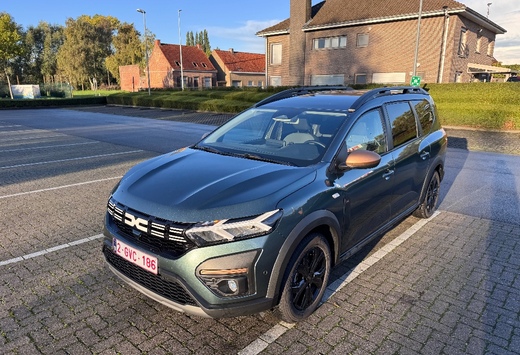 Dacia Jogger hybrid 