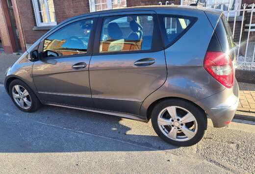 Mercedes-Benz mercedes a 160 blue efficiency 66.000 k ...