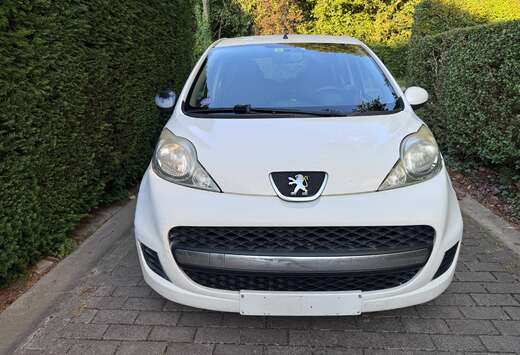 Peugeot 107 1.0L  5P  essence prêt à immatriculer   ...