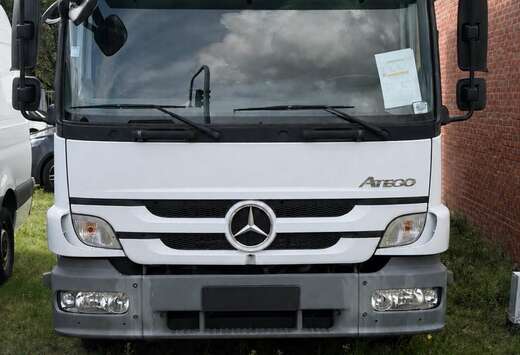 Mercedes-Benz 1224