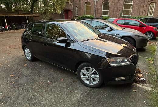 Skoda Fabia 1.0 MPI Ambition  Airco  Carplay