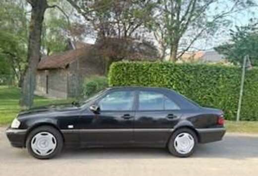 Mercedes-Benz C 200 Classic