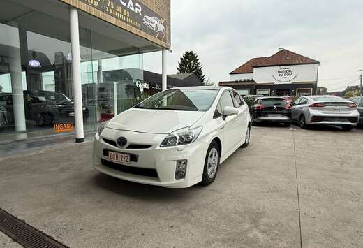 Toyota (Hybrid) Executive