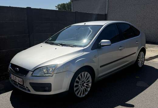 Ford 1.6 16V Aut. Titanium