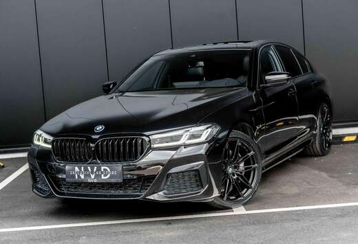 BMW e Xdrive  Pano  Headup  H. kardon  360