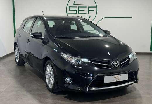 Toyota ** 1.4 ** D-4D ** Life ** Marchand ou export * ...