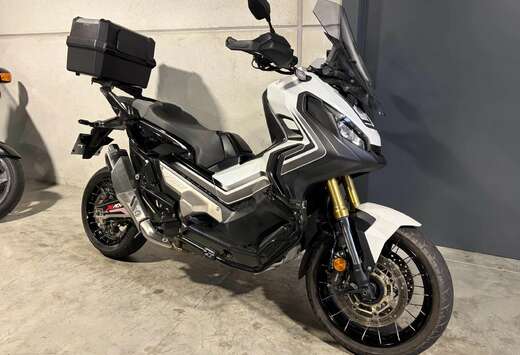 Honda Xadv 750 SUV scooter vol opties