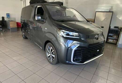 Toyota Family 8pl