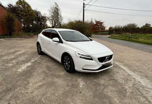 Volvo V40 T2 Momentum