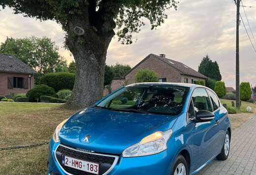 Peugeot 1.2 VTi 82ch BVM5 Allure