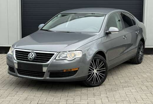 Volkswagen Vw Passat 1.8 TSI Essence Boîte Automatiq ...