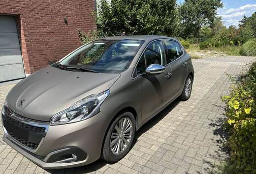 Peugeot 208 1.2i PureTech Allure