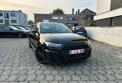 Audi sportback 25 TFSI - full sline - full black