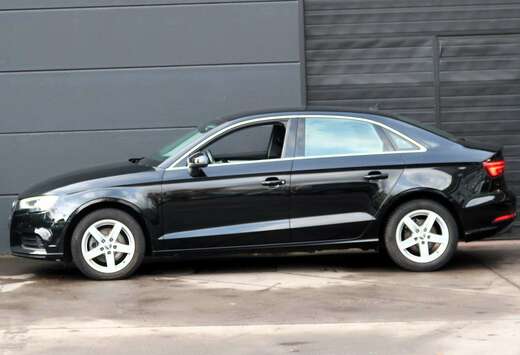 Audi 30 TFSI Limo (EU6d-TEMP) Mythos Black