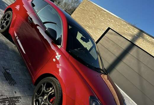 Alfa Romeo 1.4 T MultiAir Quadrifoglio Verde TCT