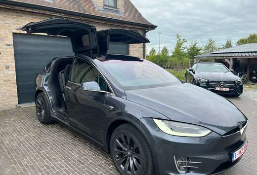 Tesla Model X 100D Allradantrieb