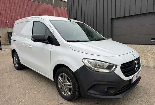 Mercedes-Benz 110 CDI 3 Places/Carplay/Caméra/Siège ...