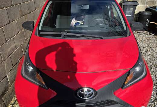 Toyota Aygo 1.0i VVT-i x-play and pack x-cite