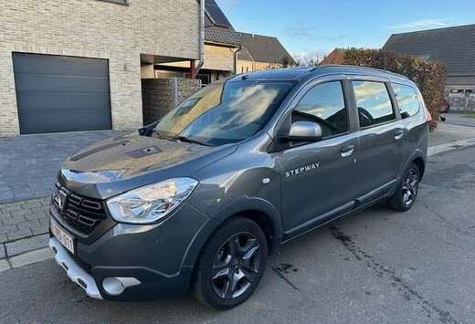 Dacia Lodgy TCe 115 Stepway Celebration