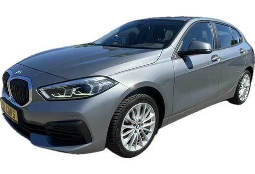BMW 116dA 115cv Navi 2xPDC Apple CarPlay Keyless