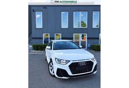 Audi SPORTBACK 30TFSI S-LINE S-TRONIC