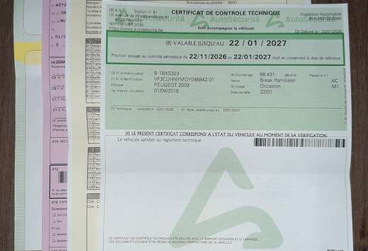 Peugeot 1.2i PureTech Feline Titane S&S