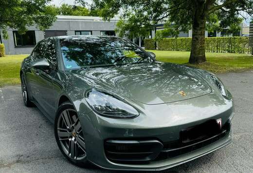 Porsche 4 E-Hybrid Sport Turismo Platinum Edition