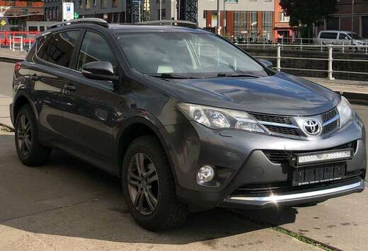 Toyota RAV4 2.0i 4x4 Lounge Multidrive S