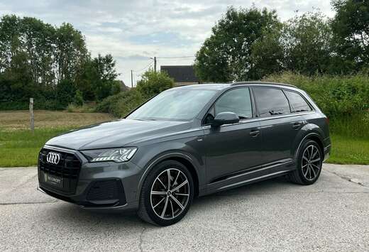 Audi Q7 50 TDi S-LINE  First owners  CAM 360