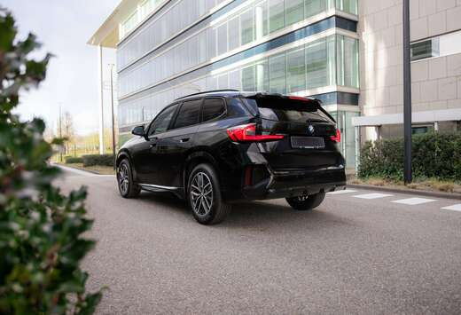 BMW sDrive 18i - 136CH**PACK M SPORT PRO (INT-EXT/Cui ...