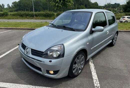 Renault 2.0i 16v Sport