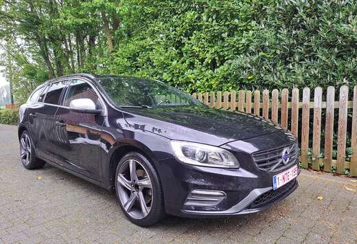 Volvo V60 1.6 D2 Momentum R-Design