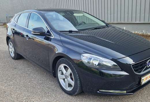 Volvo D2 1.6D Momentum 115ch