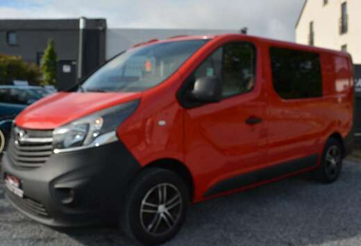 Opel Vivaro  Double cabine 16 DCI 6 PLACES