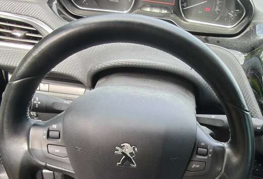 Peugeot 208 1.2 PureTech Allure S