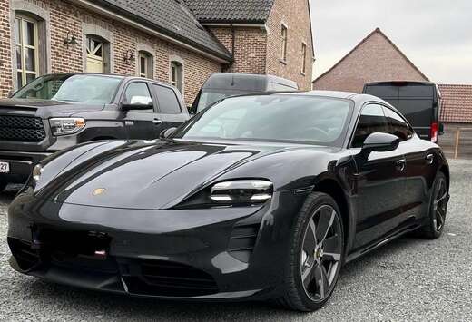 Porsche Taycan Turbo