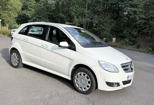Mercedes-Benz Blueefficiency - Handgeschakeld - Deale ...