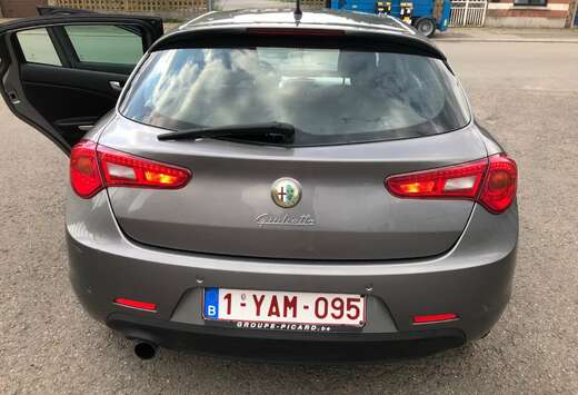 Alfa Romeo Giulietta+1.6+JTD+M-Jet+Progression+Start