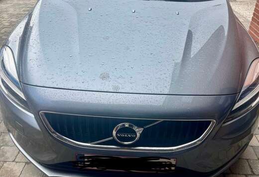 Volvo V40 2.0 T2 Black Edition GPF (EU6d-TEMP)