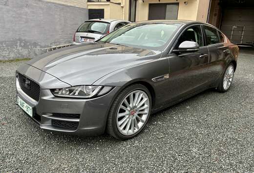 Jaguar XE 2.0 AUT. 25T  Portfolio