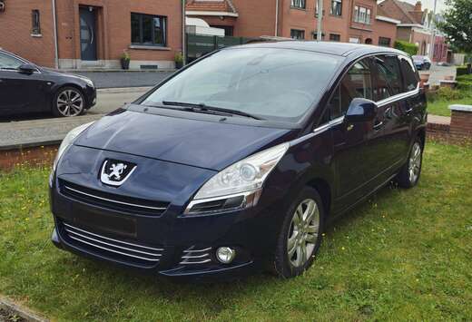 Peugeot 5008 1.6i Premium Plus