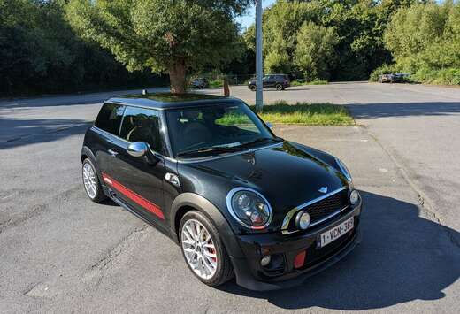 MINI JCW Pack