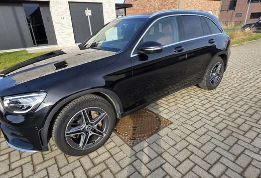 Mercedes-Benz GLC 200 9G-TRONIC AMG Line