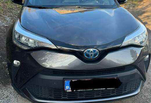 Toyota Hybrid 1.8i VVT-i C-Lub Bi-Tone E-CVT