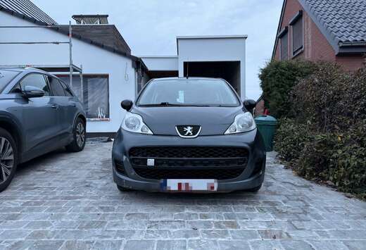 Peugeot 1.0i Trendy
