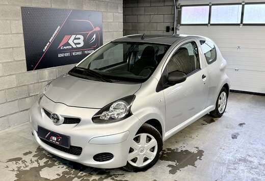 Toyota 40.000 Kms  1.0 essence 68CV
